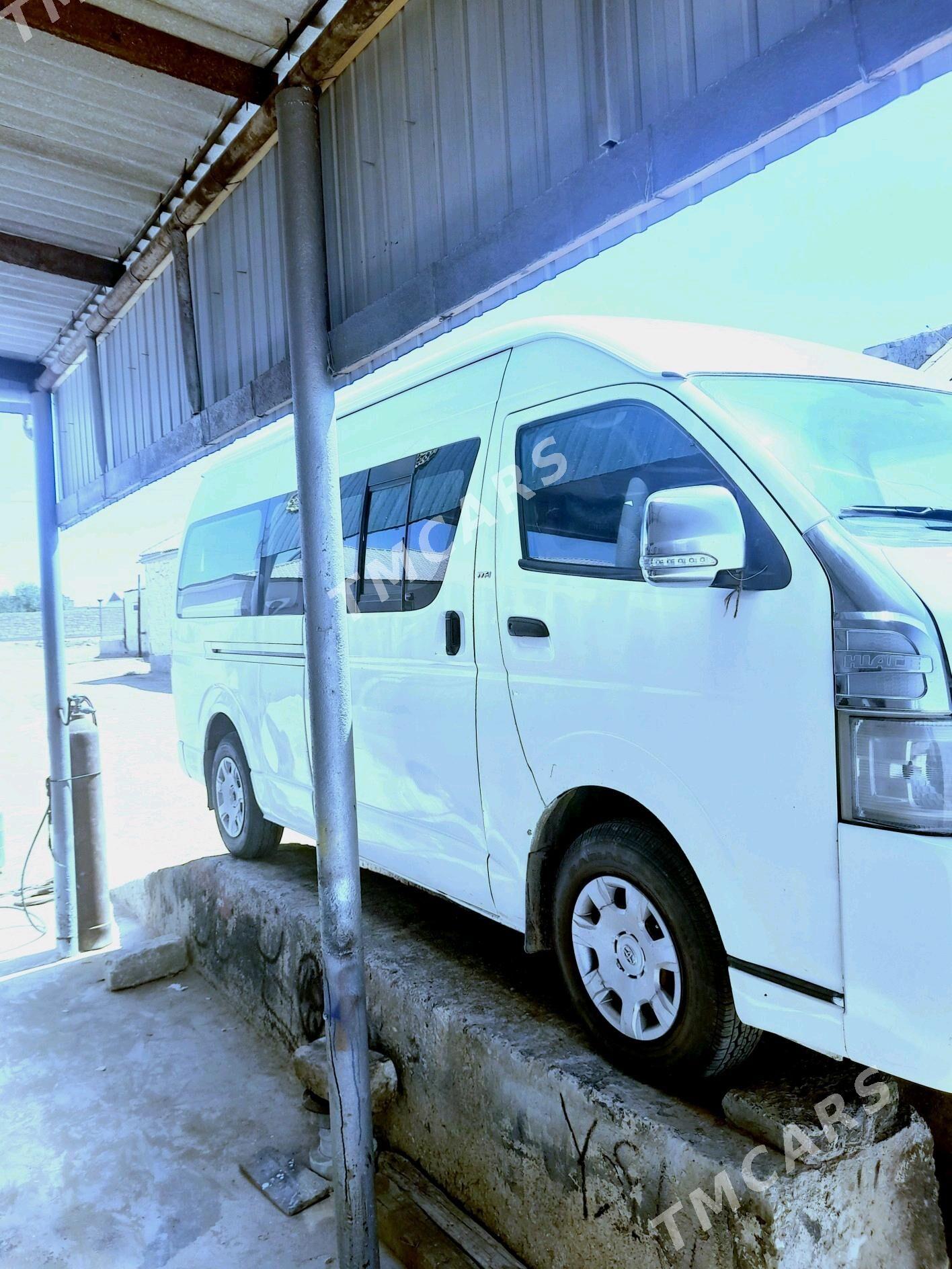 Toyota Hiace 2008 - 300 000 TMT - Balkanabat - img 6