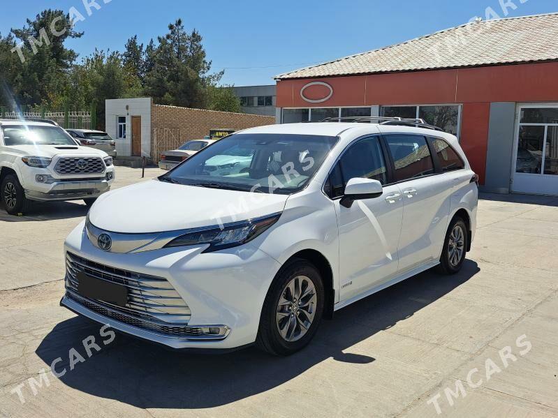 Toyota Sienna 2021 - 480 000 TMT - Мары - img 3