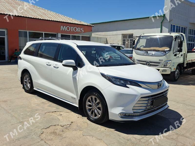 Toyota Sienna 2021 - 480 000 TMT - Мары - img 2
