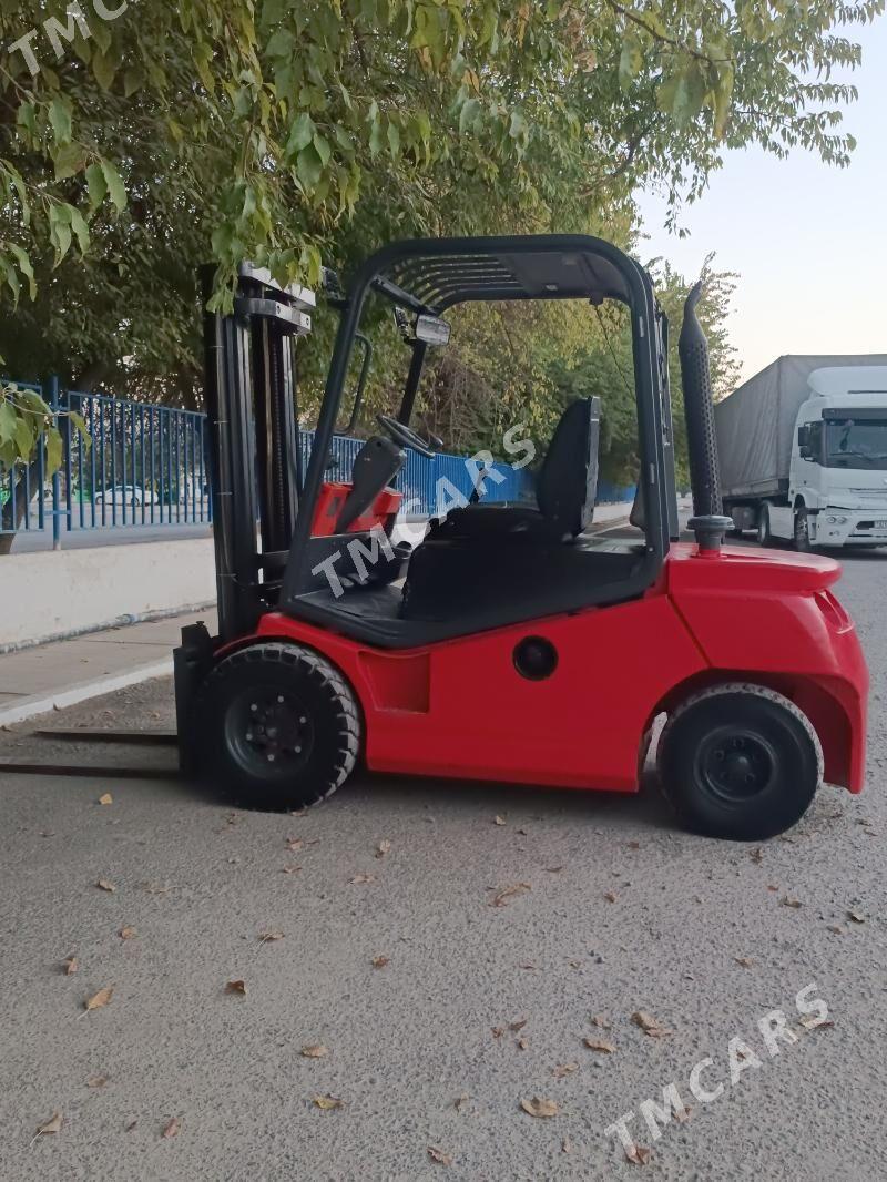 LiuGong Forklift 2009 - 120 000 TMT - Бедев - img 6