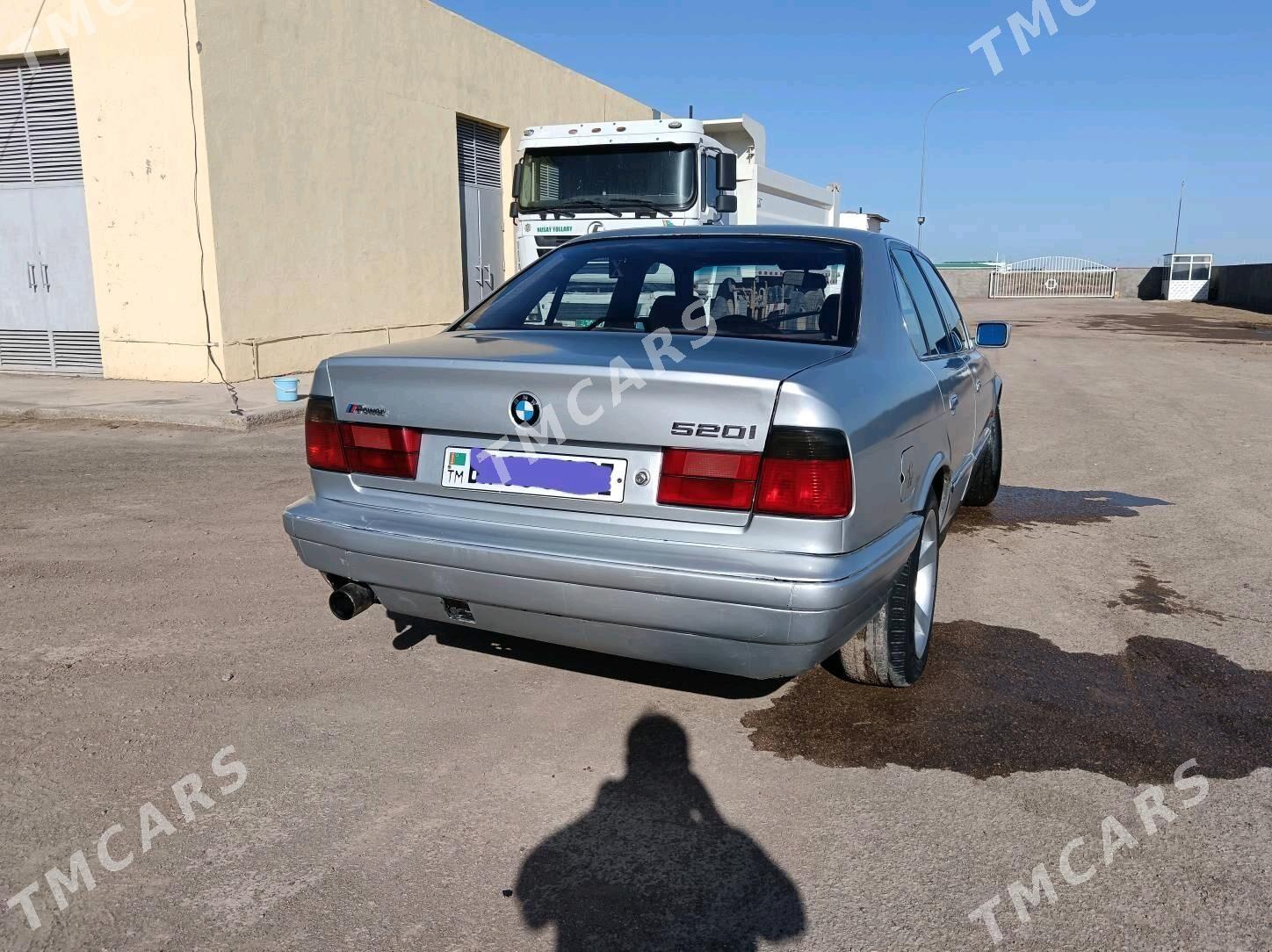 BMW 520 1990 - 55 000 TMT - Дашогуз - img 9