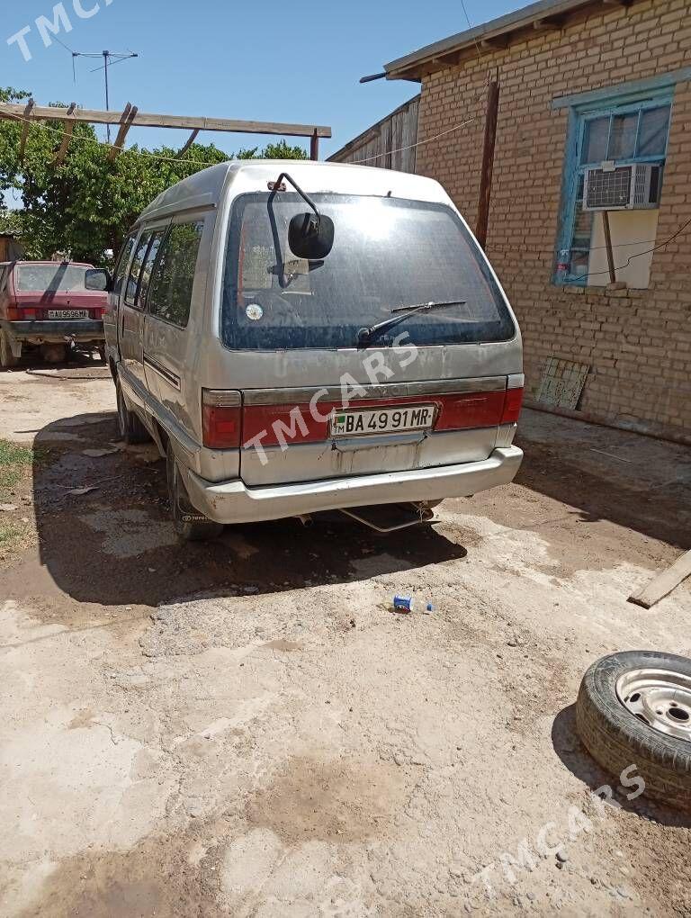 Toyota Town Ace 1989 - 26 000 TMT - Мары - img 3