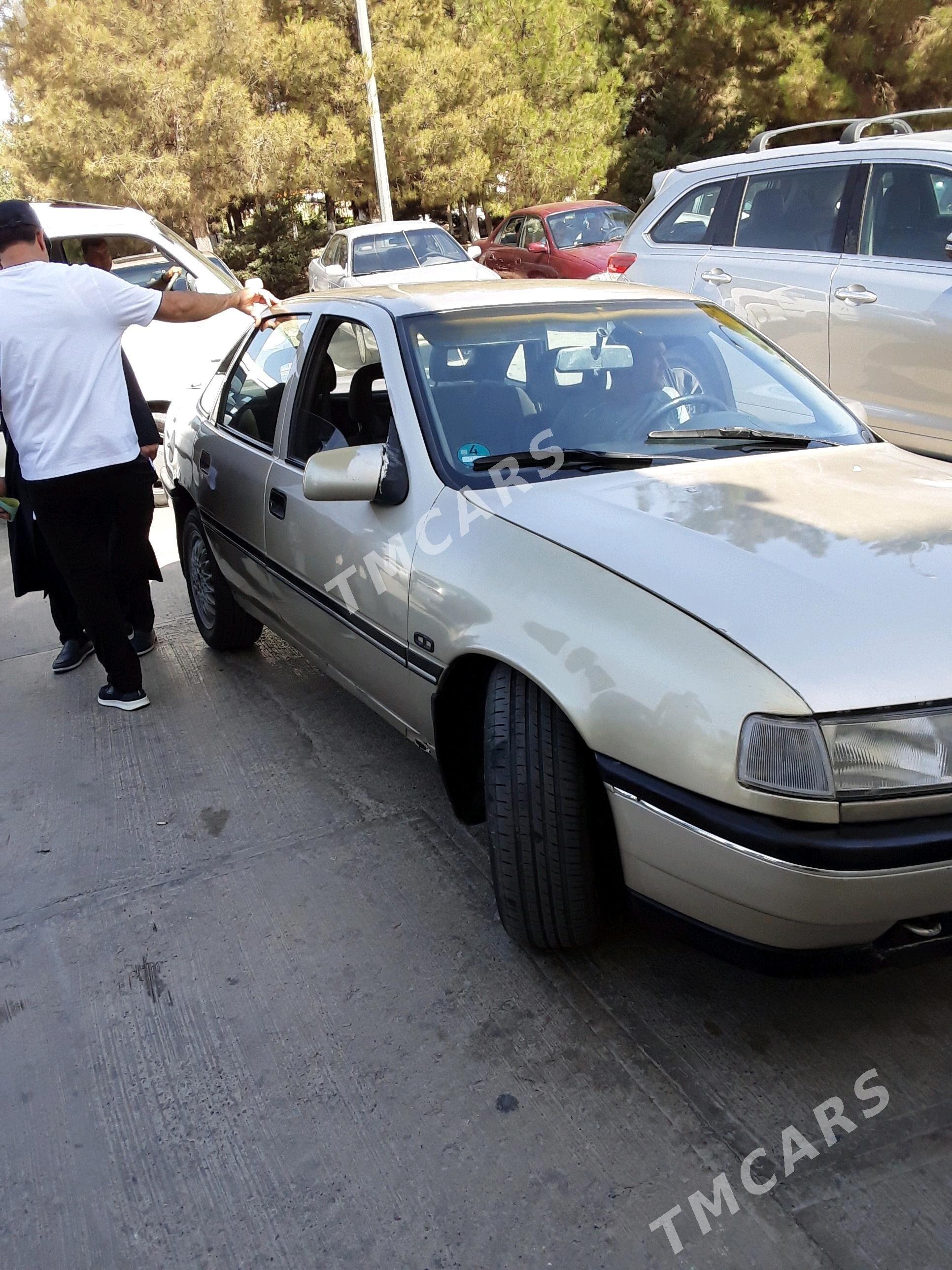 Opel Vectra 1991 - 33 000 TMT - Mary - img 2