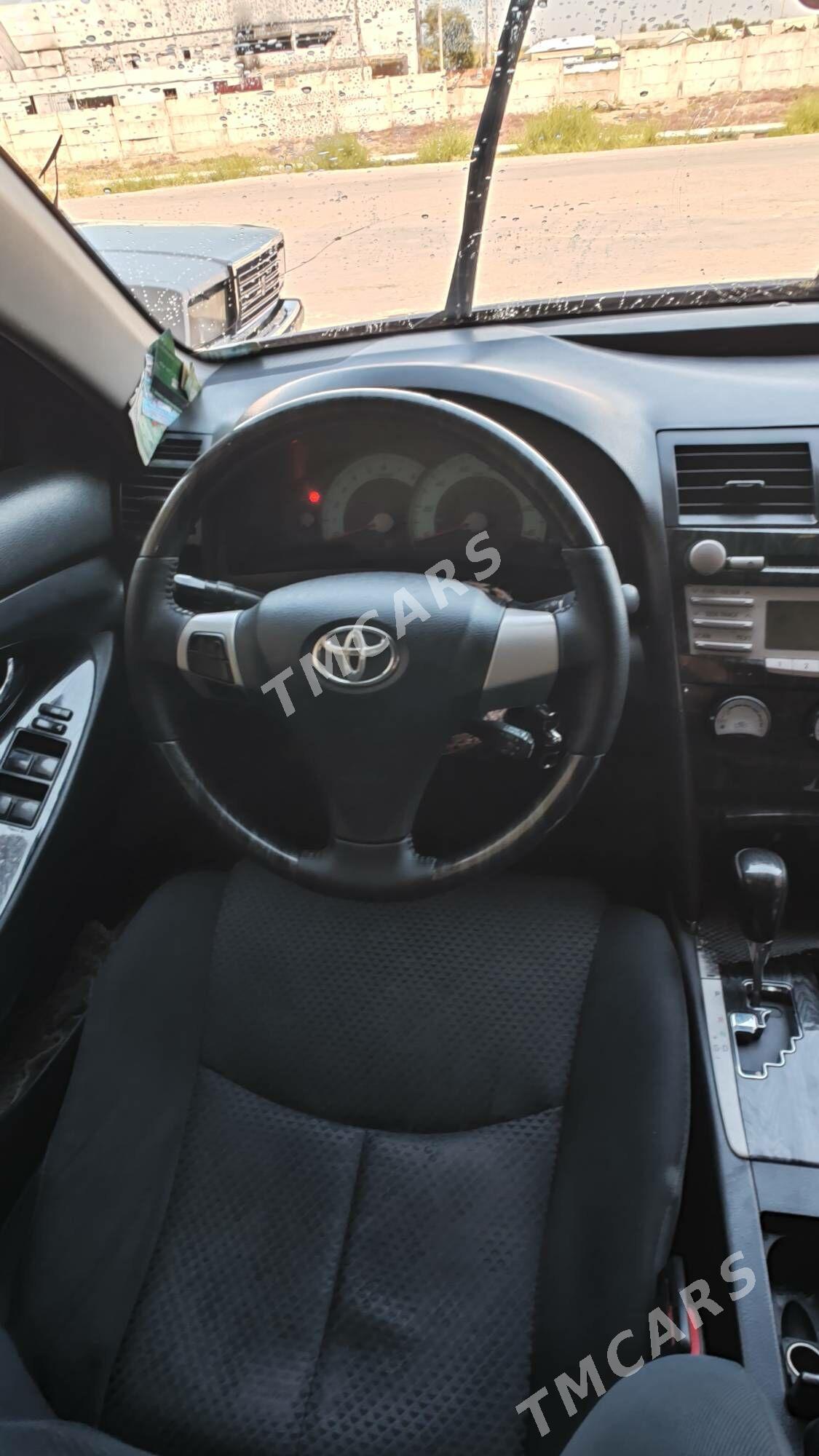 Toyota Camry 2010 - 200 000 TMT - Байрамали - img 5