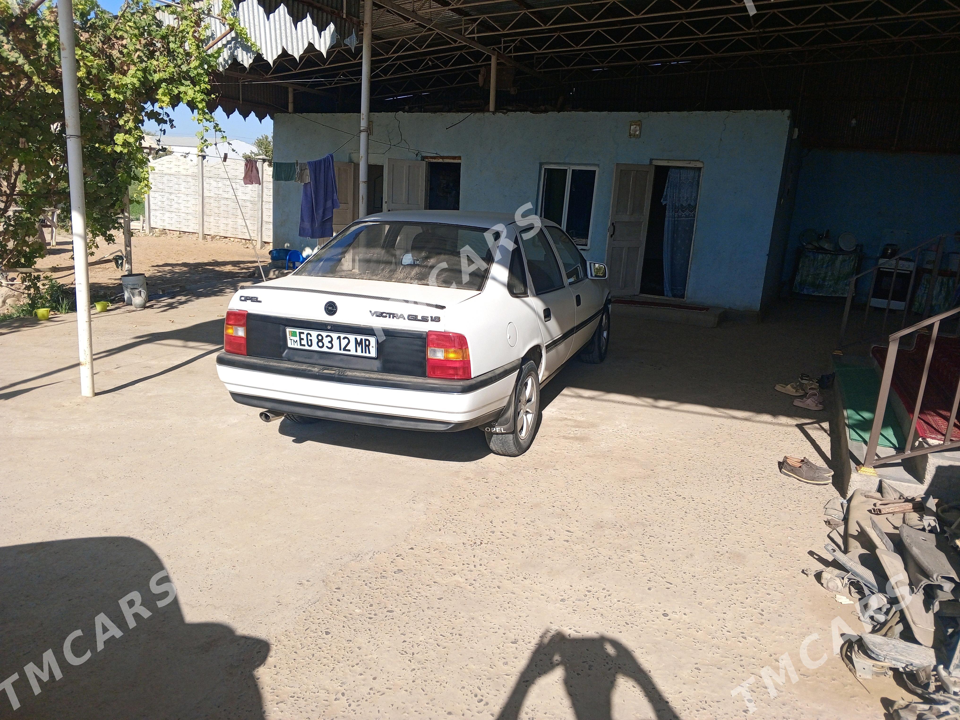 Opel Vectra 1992 - 25 000 TMT - Murgap - img 2