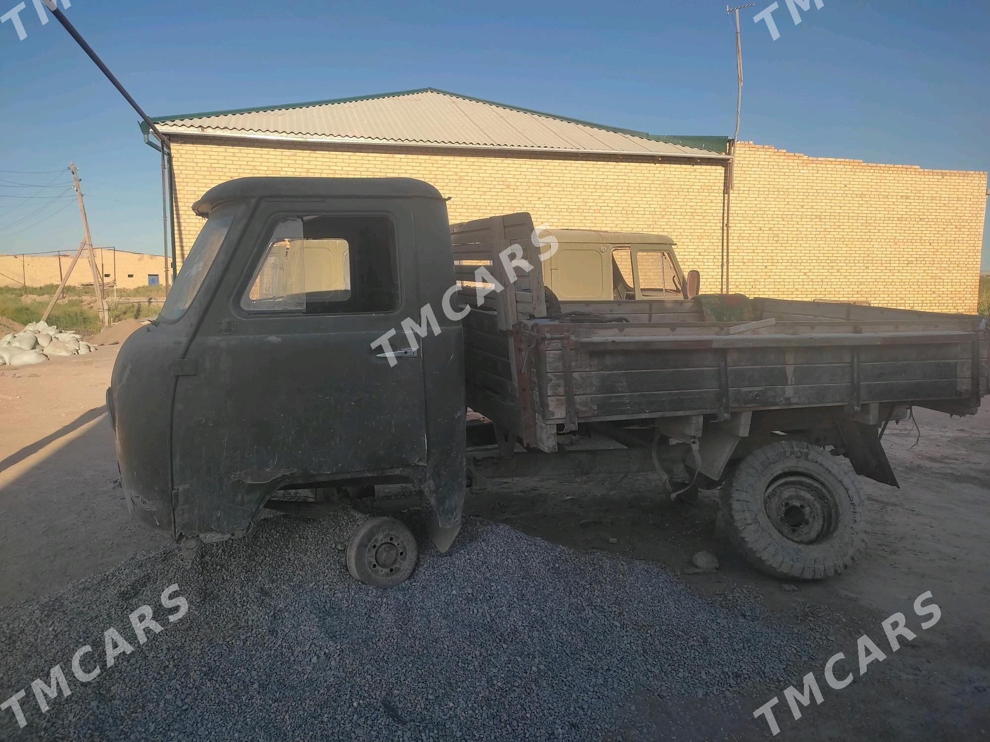 UAZ 469 1982 - 70 000 TMT - Фарап - img 6