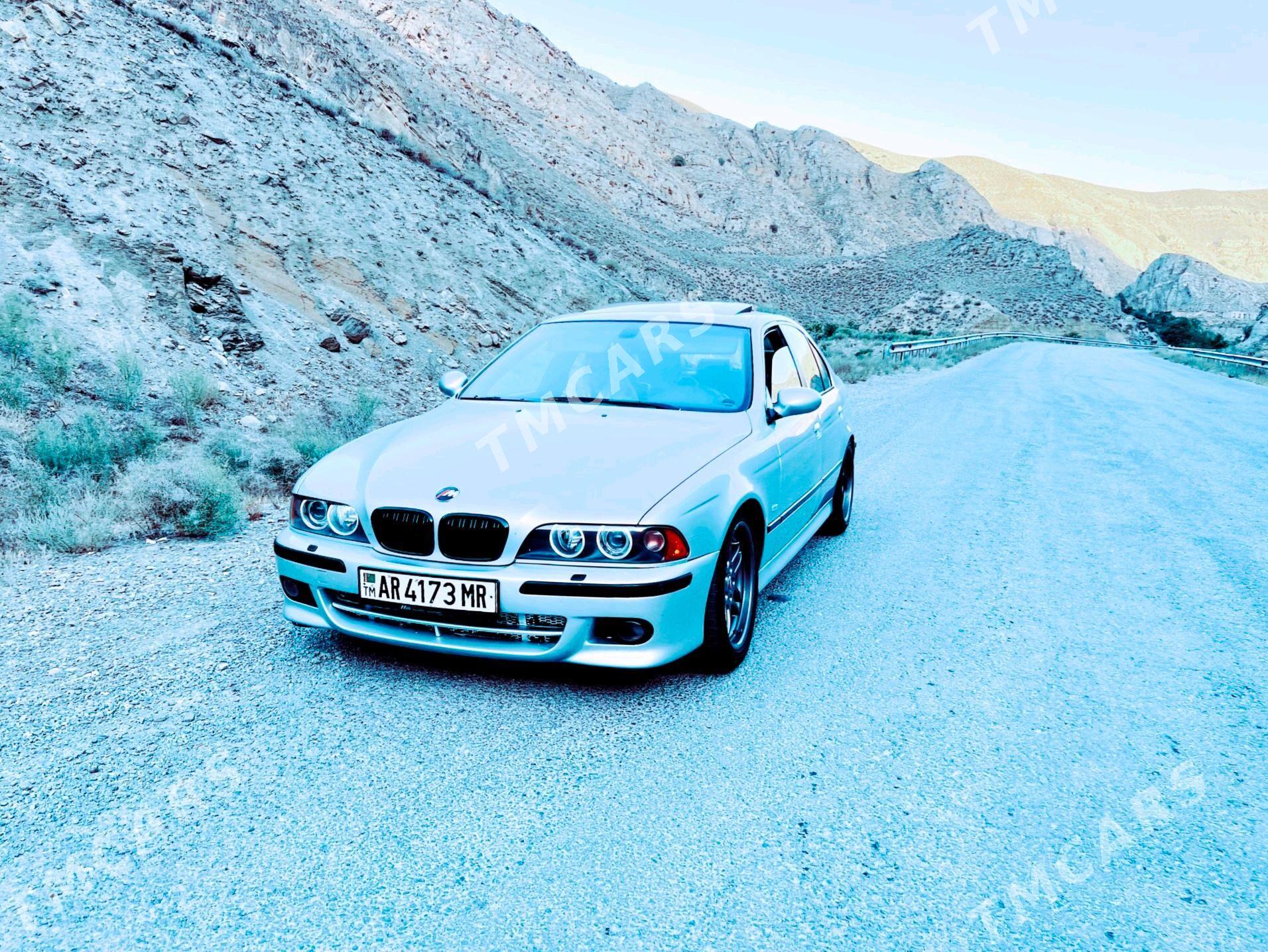 BMW E39 2002 - 160 000 TMT - Mary - img 3
