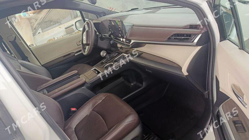 Toyota Sienna 2021 - 680 000 TMT - Мары - img 7