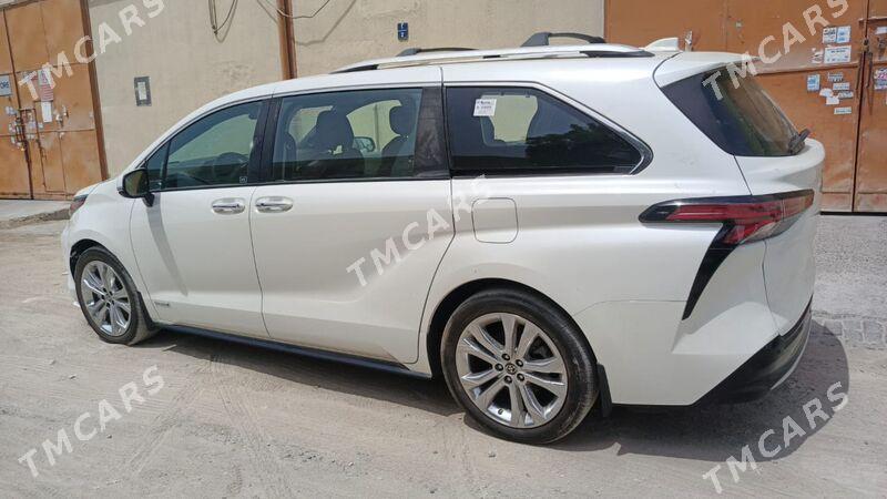 Toyota Sienna 2021 - 680 000 TMT - Мары - img 8