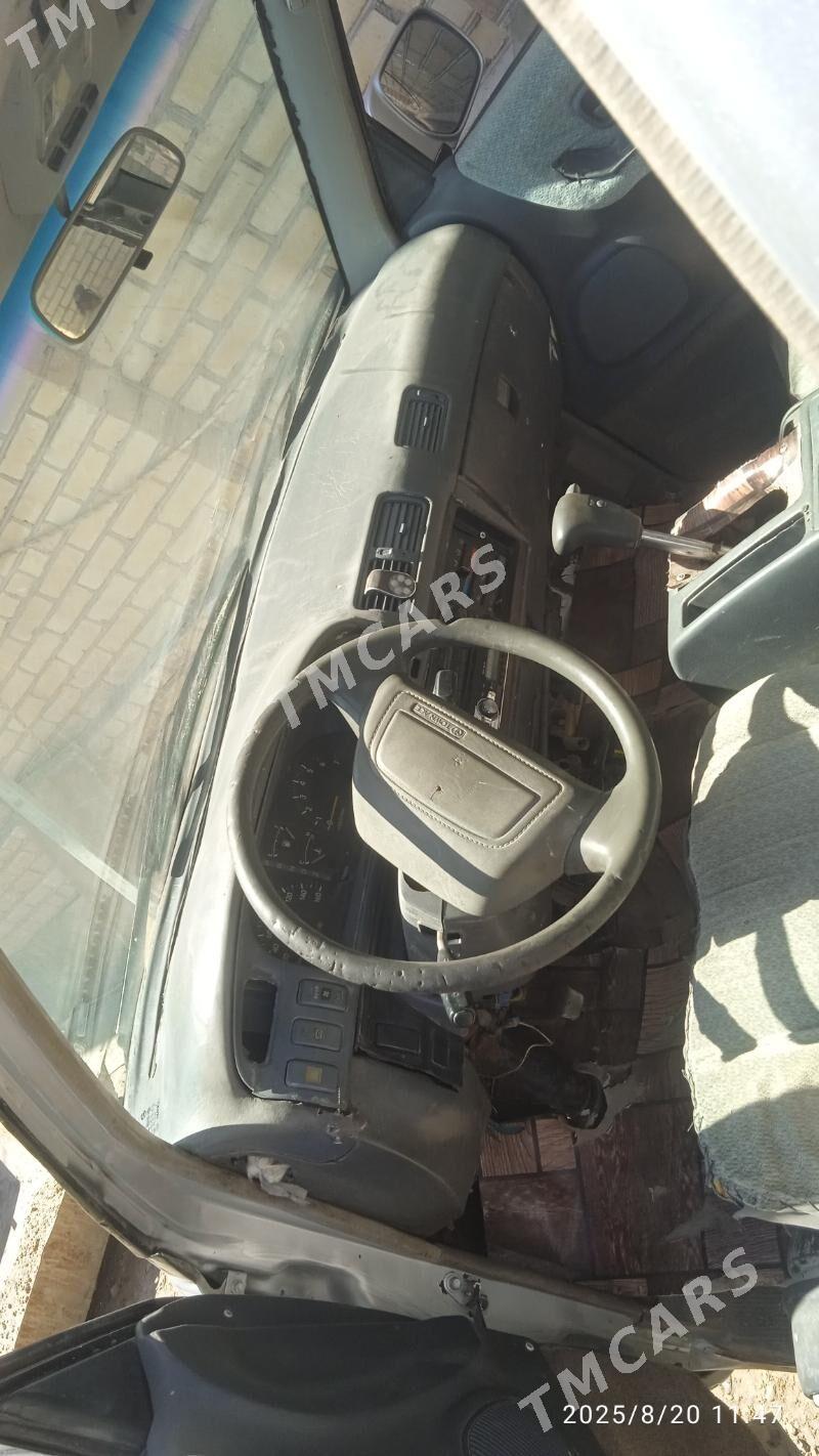 Toyota Town Ace 1994 - 32 000 TMT - Туркменабат - img 3