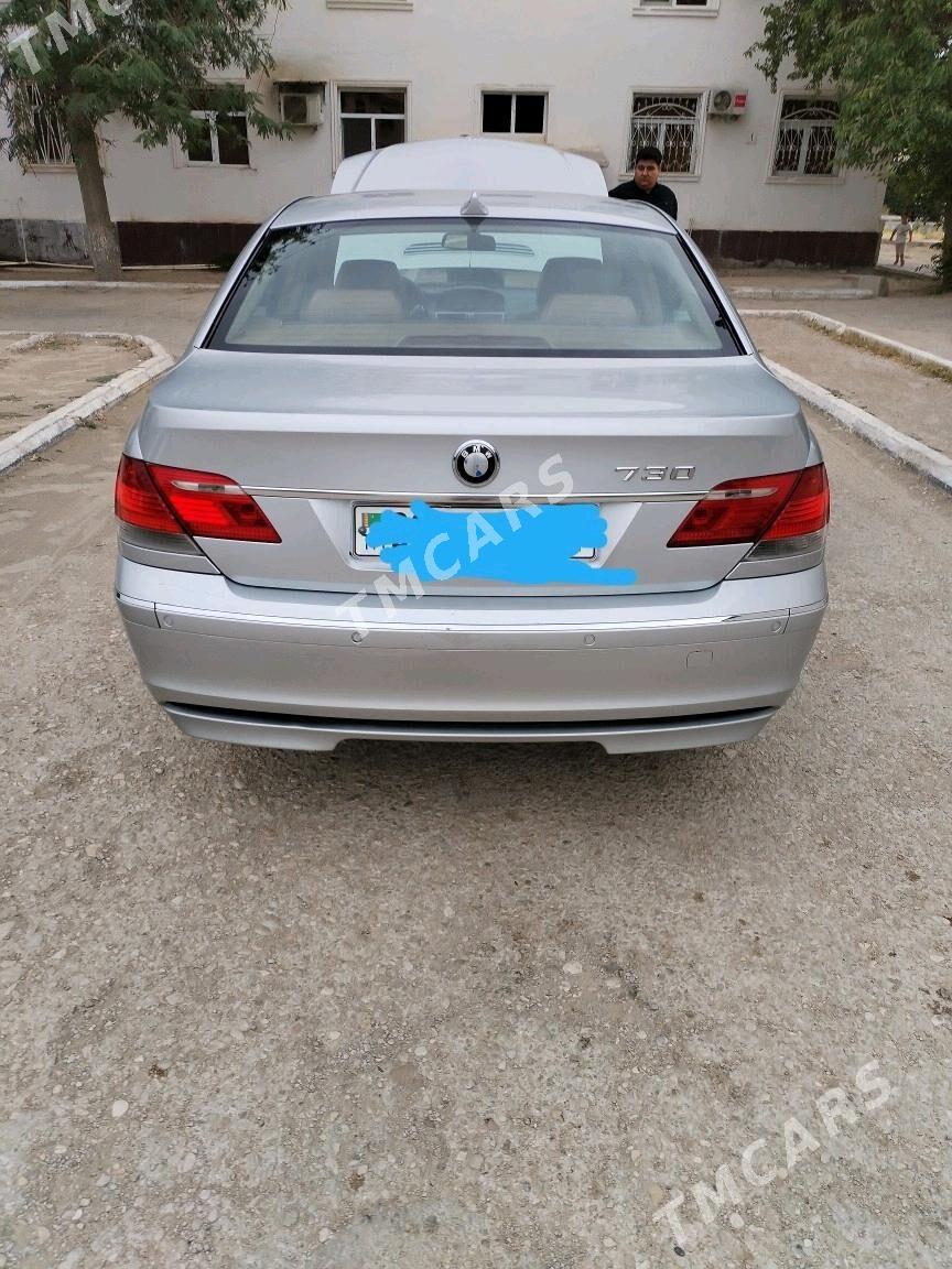 BMW 730 2006 - 155 000 TMT - Балканабат - img 9