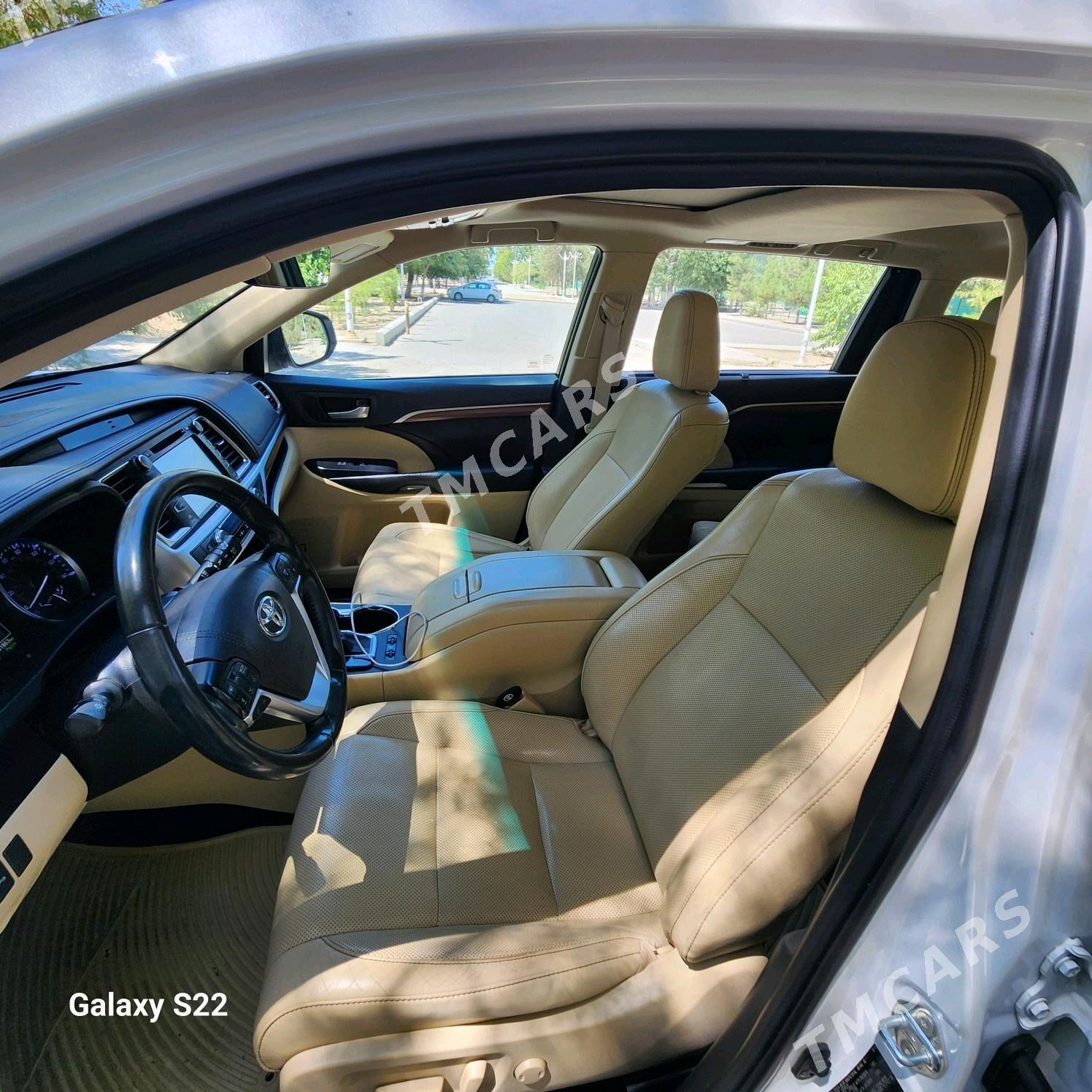 Toyota Highlander 2019 - 615 000 TMT - Гёкдепе - img 6