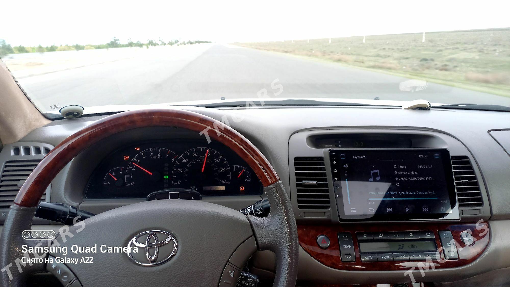 Toyota Camry 2004 - 200 000 TMT - Bäherden - img 5