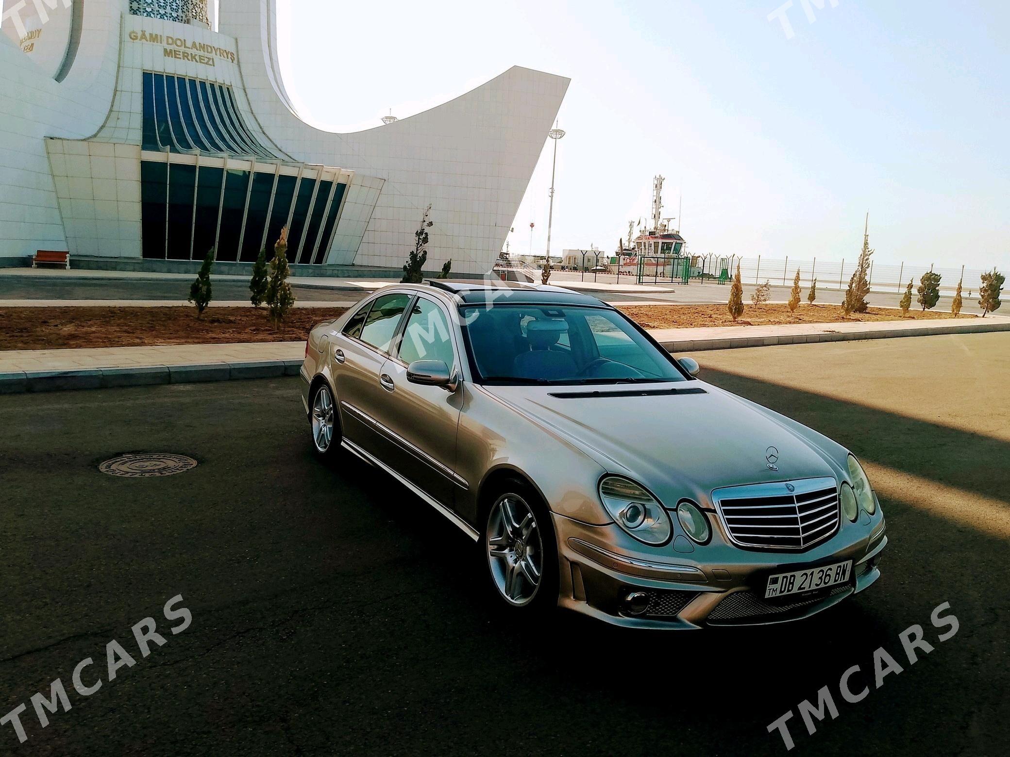Mercedes-Benz E320 2004 - 135 000 TMT - Türkmenbaşy - img 2