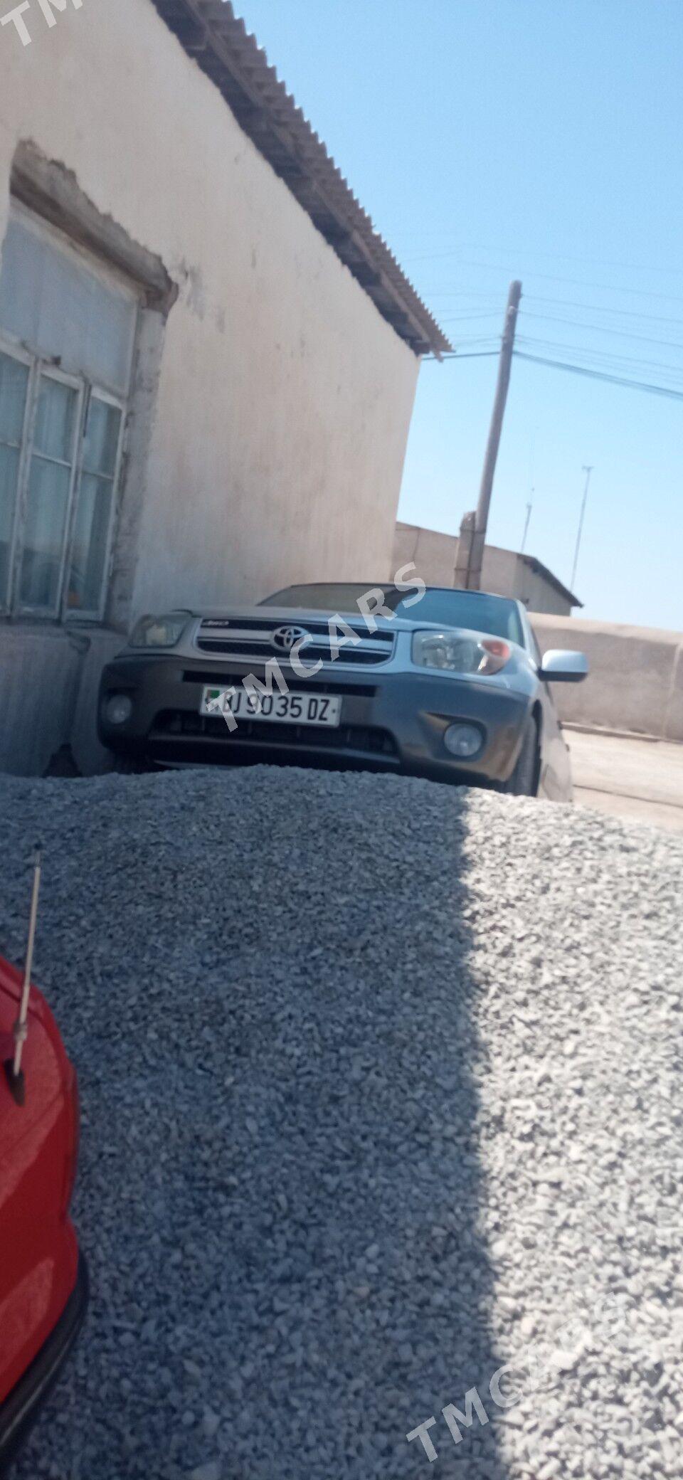 Toyota RAV4 2004 - 120 000 TMT - Daşoguz - img 4