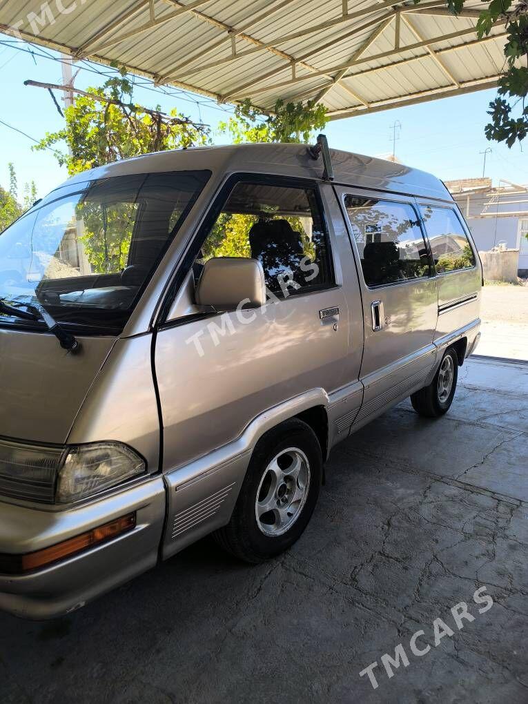 Toyota Town Ace 1991 - 25 000 TMT - Дянев - img 3