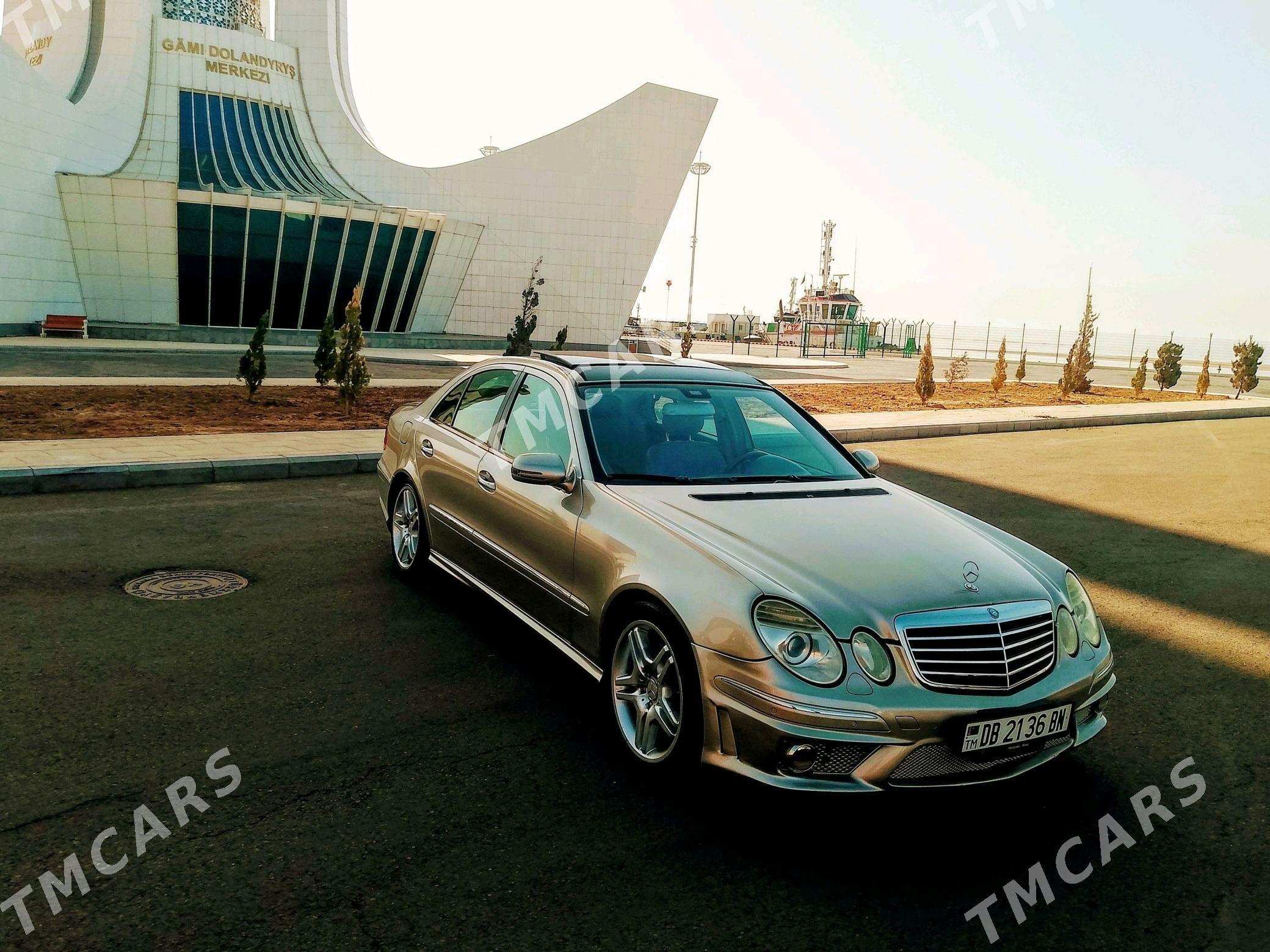 Mercedes-Benz E320 2004 - 135 000 TMT - Türkmenbaşy - img 8