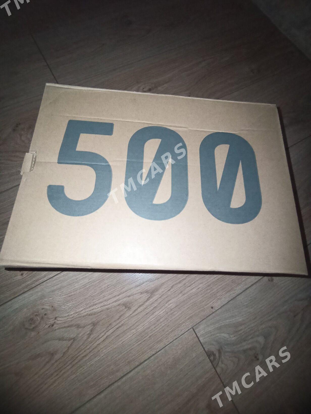 кроссовки Adidas YEEZY 500 - Ашхабад - img 3