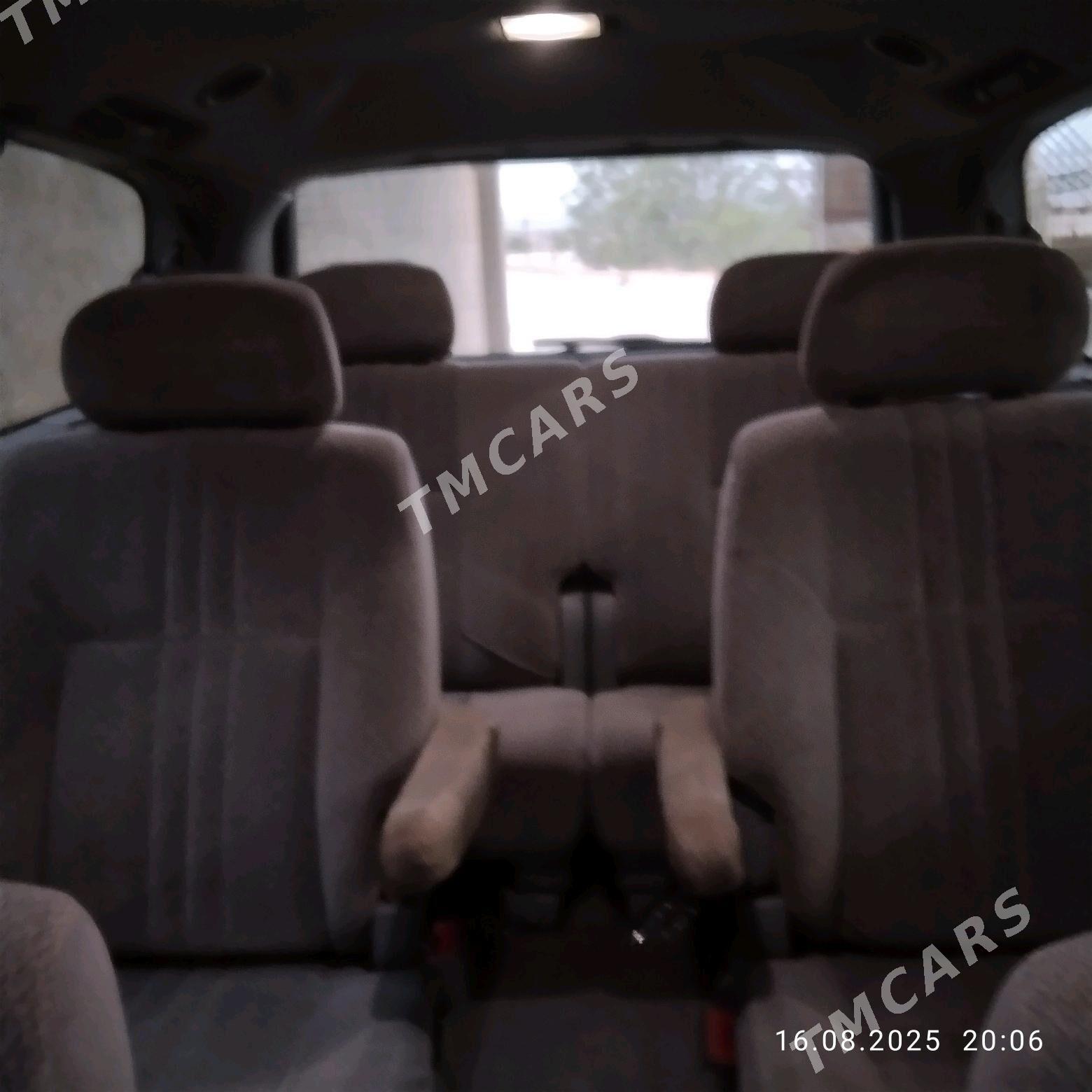 Toyota Sienna 2002 - 150 000 TMT - Гызыларбат - img 3