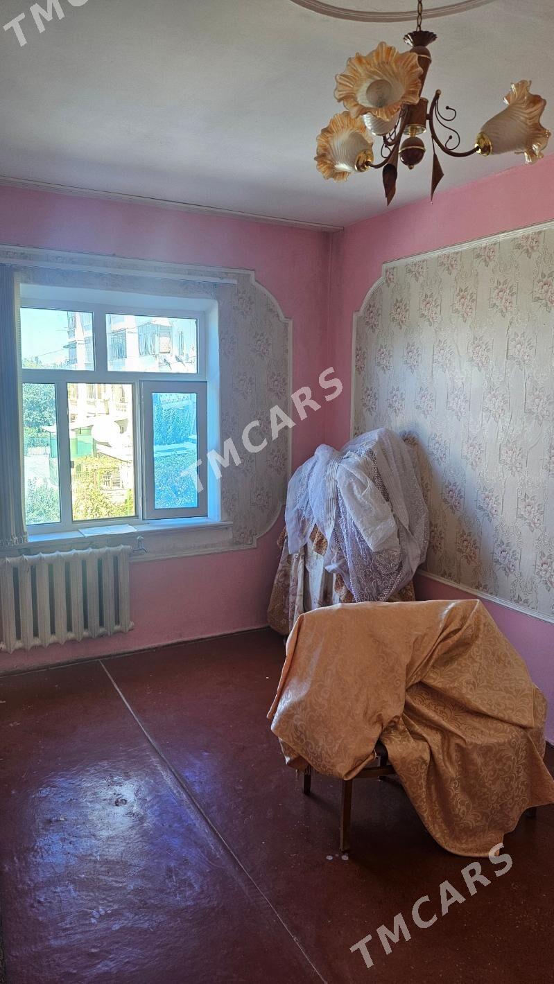 продаю 1ком 2этаж - Türkmenabat - img 5