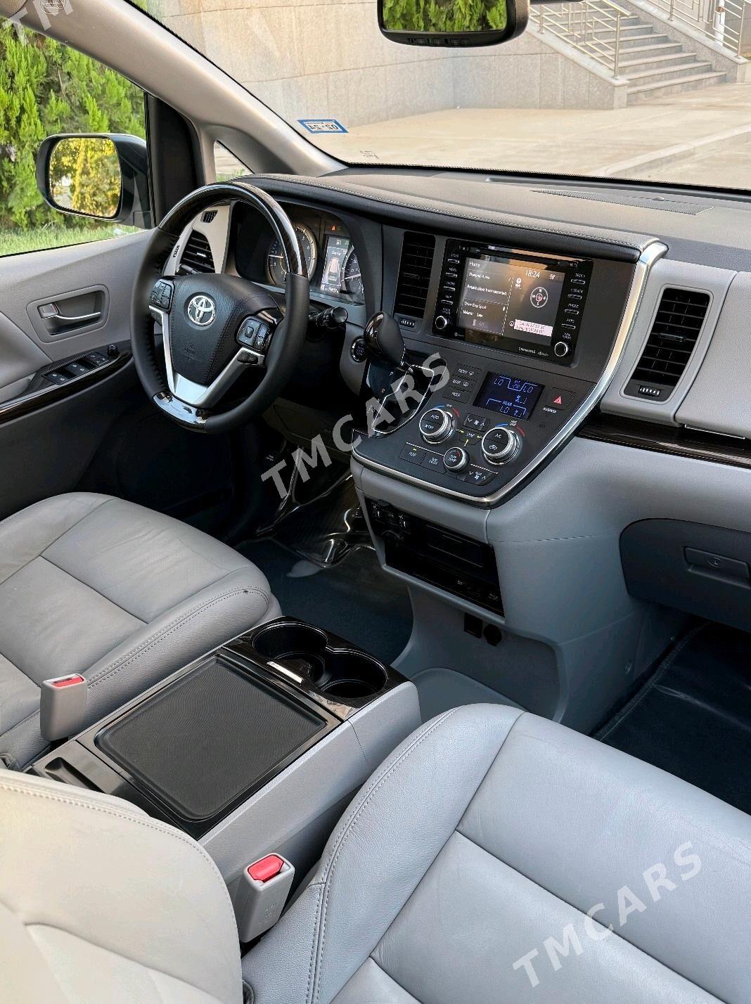 Toyota Sienna 2019 - 433 000 TMT - Ашхабад - img 4
