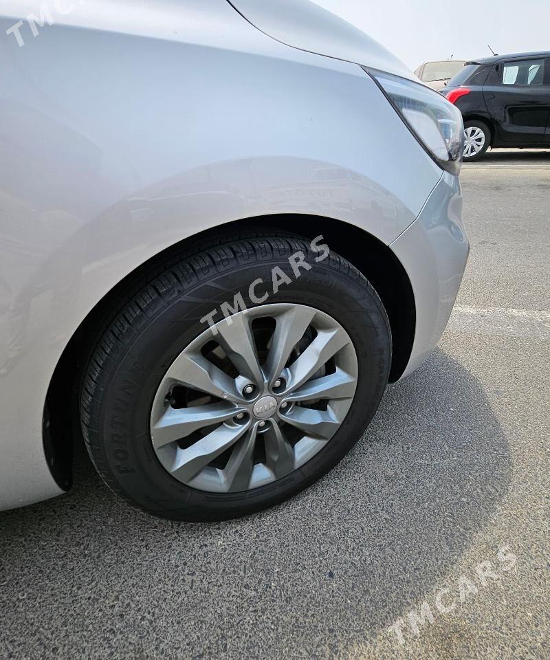Kia Sedona 2021 - 355 000 TMT - Туркменбаши - img 5