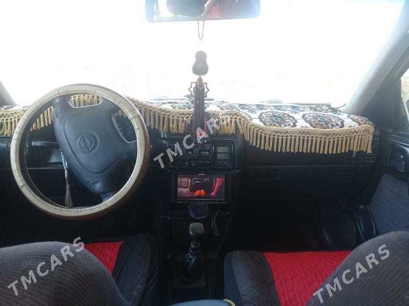 Opel Vectra 1994 - 50 000 TMT - Саят - img 3