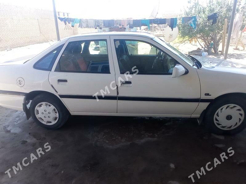 Opel Vectra 1994 - 50 000 TMT - Саят - img 2