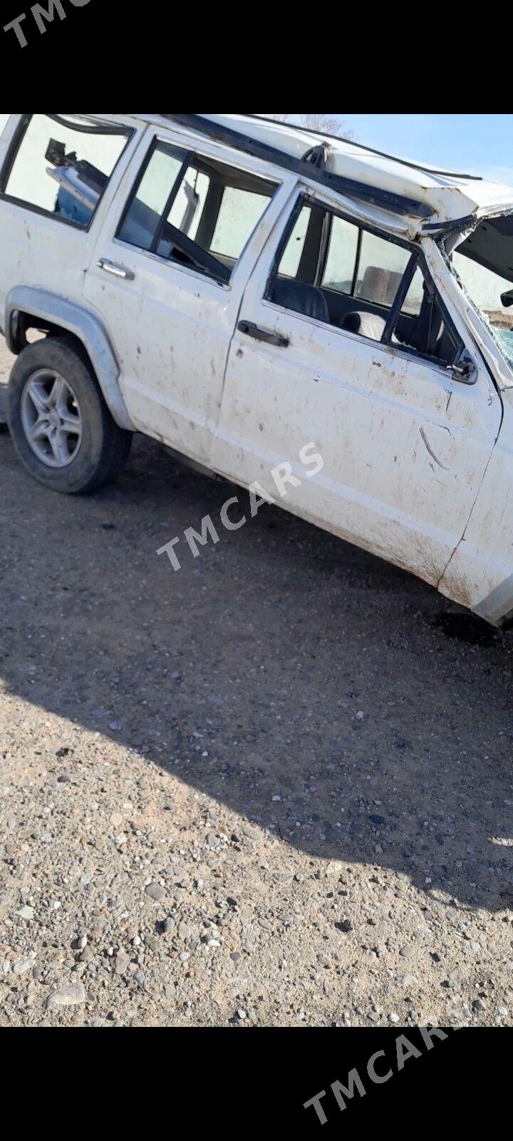 Jeep Cherokee 1992 - 12 000 TMT - Sarahs - img 2