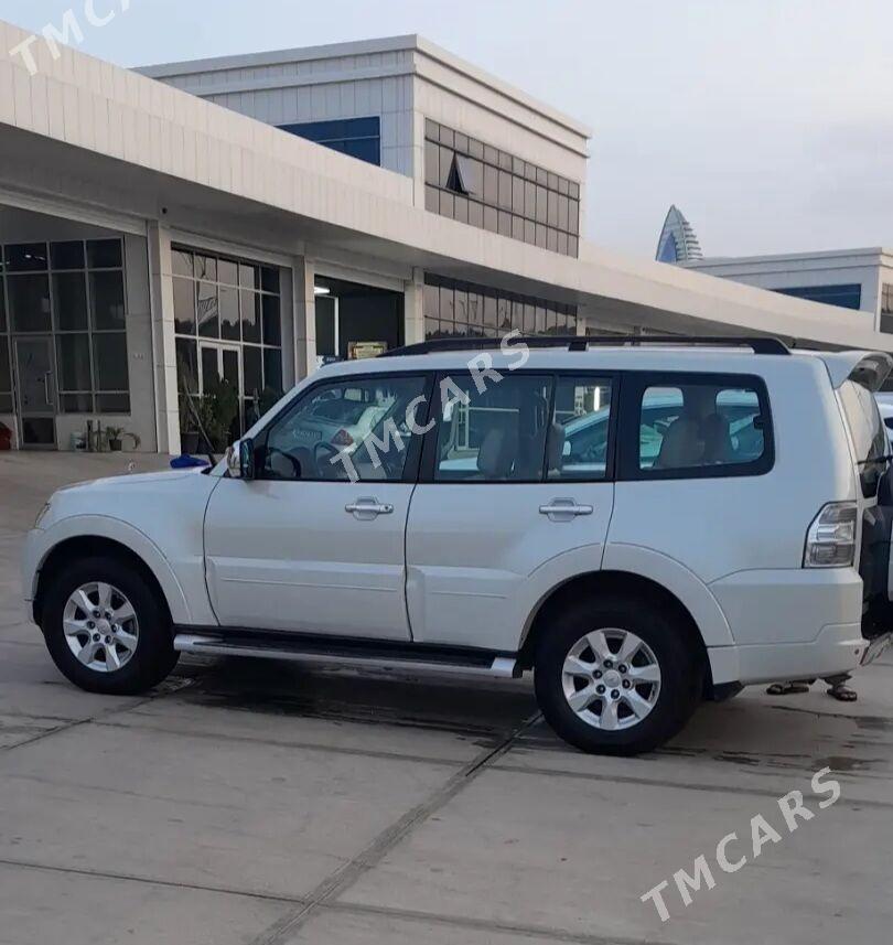 Mitsubishi Pajero 2010 - 242 000 TMT - Туркменбаши - img 4