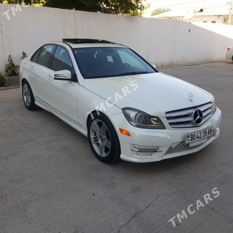 Mercedes-Benz C300 2012 - 200 000 TMT - Aşgabat - img 5