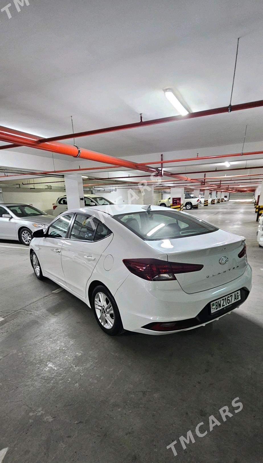 Hyundai Elantra 2019 - 220 000 TMT - 15-nji tapgyr - img 2