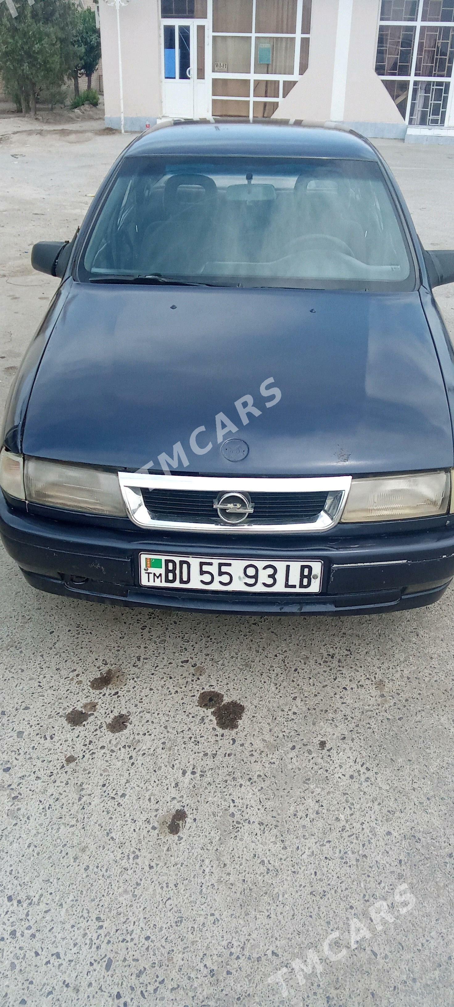 Opel Vectra 1990 - 20 000 TMT - Saýat - img 3