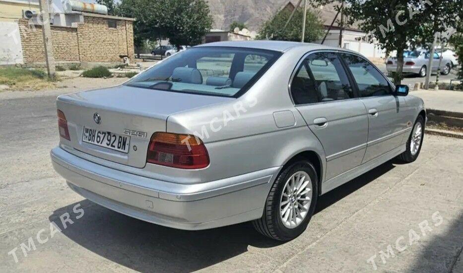 BMW E39 2002 - 130 000 TMT - Балканабат - img 4