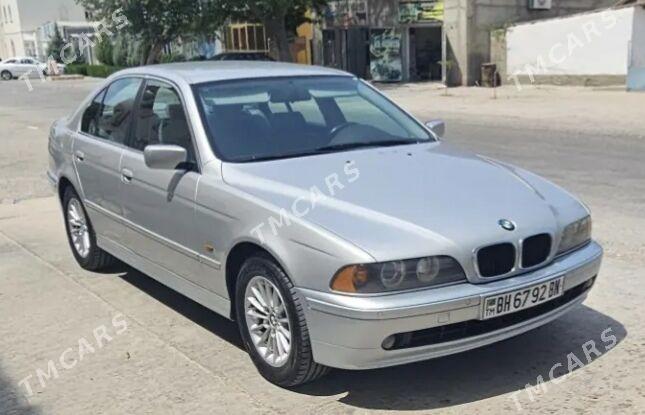 BMW E39 2002 - 130 000 TMT - Балканабат - img 2
