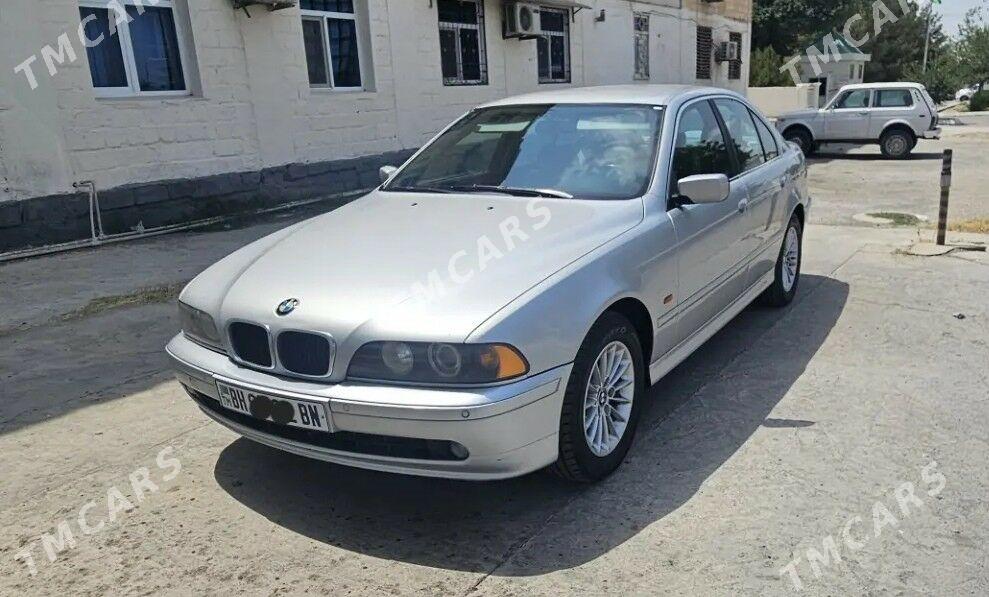 BMW E39 2002 - 130 000 TMT - Балканабат - img 3