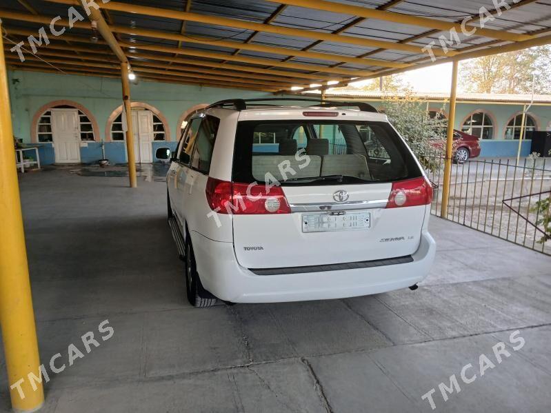 Toyota Sienna 2009 - 210 000 TMT - Kaka - img 2
