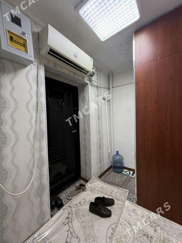 3 mkr 2etazh 1 kom - Ашхабад - img 4