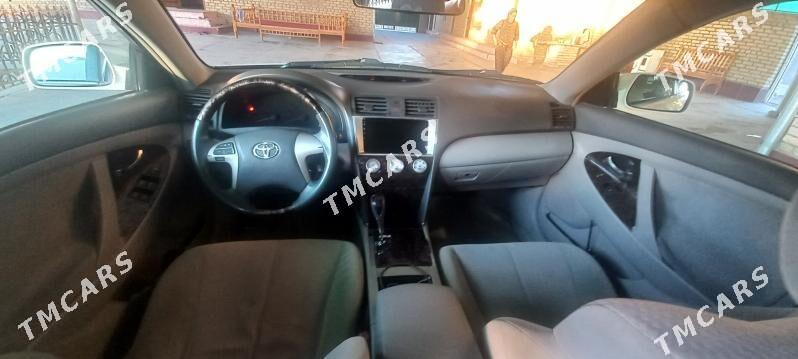 Toyota Camry 2010 - 190 000 TMT - Sakarçäge - img 4