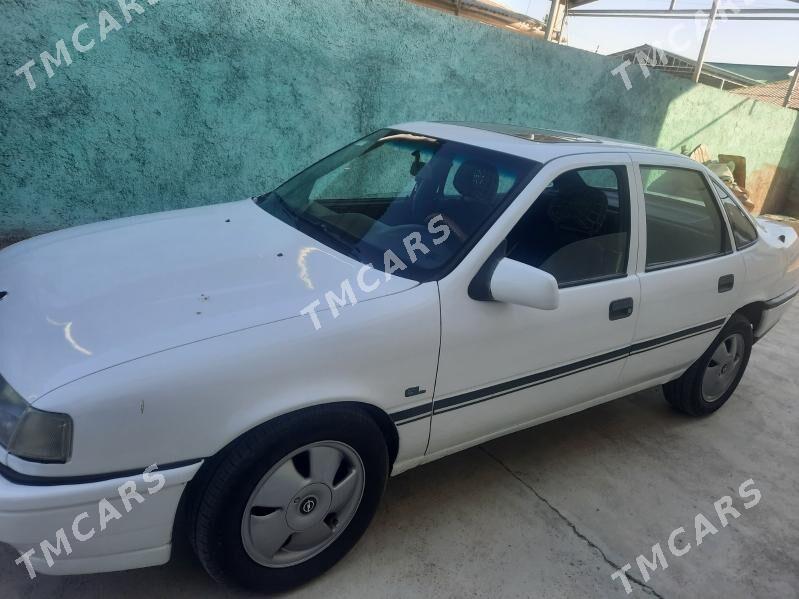 Opel Vectra 1990 - 36 000 TMT - Çoganly - img 2