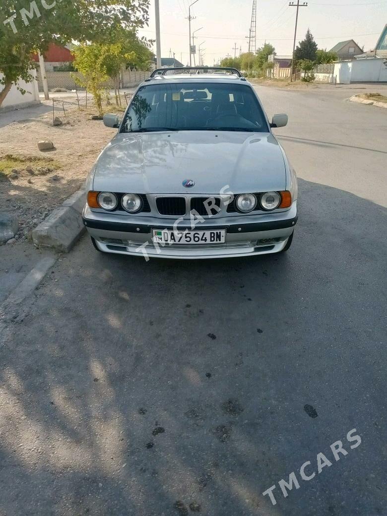 BMW E34 1993 - 65 000 TMT - Балканабат - img 2