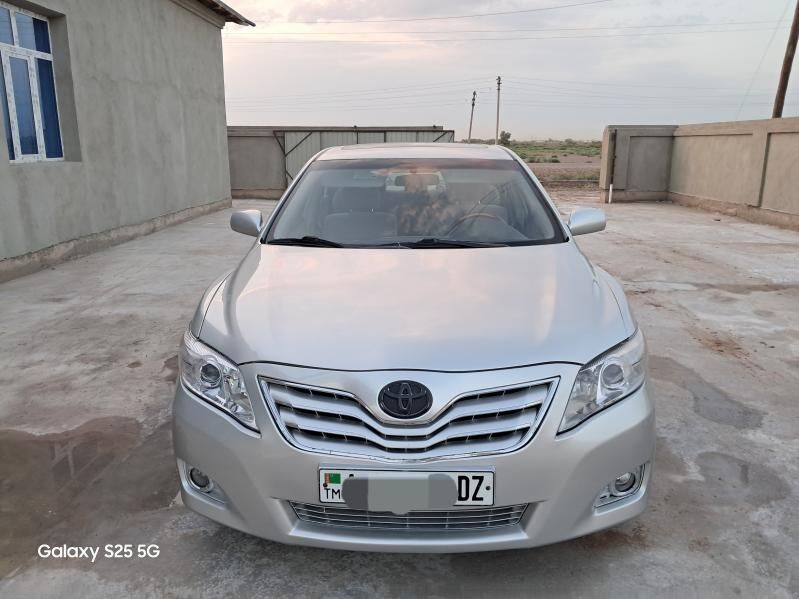 Toyota Camry 2011 - 185 000 TMT - Дашогуз - img 4