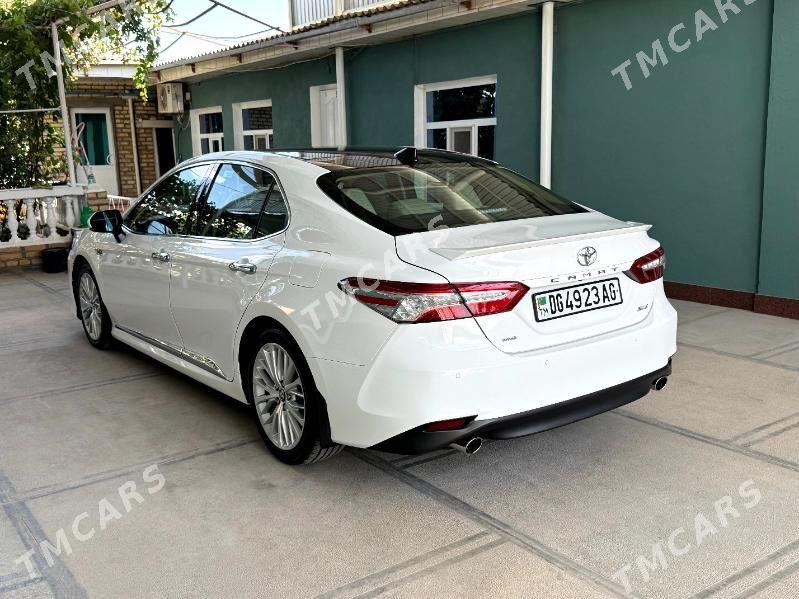 Toyota Camry 2018 - 355 000 TMT - Ашхабад - img 9
