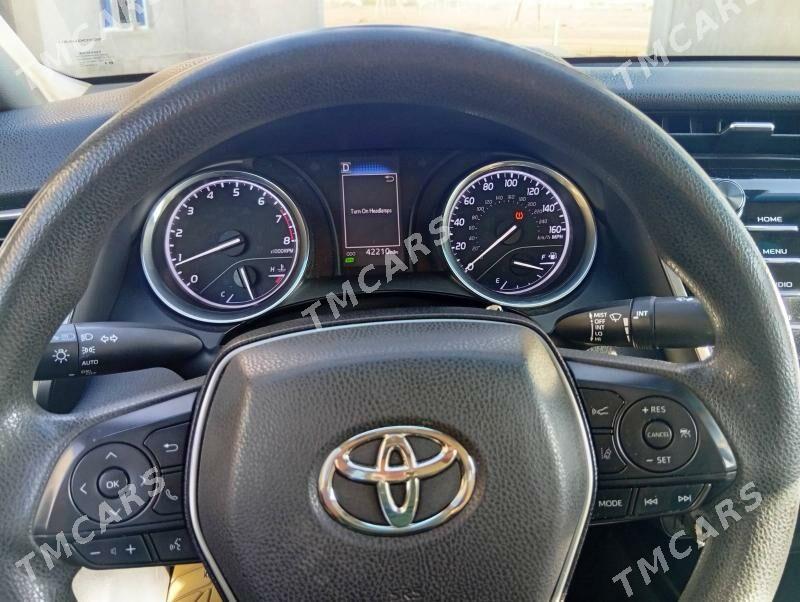Toyota Camry 2018 - 275 000 TMT - Теджен - img 6