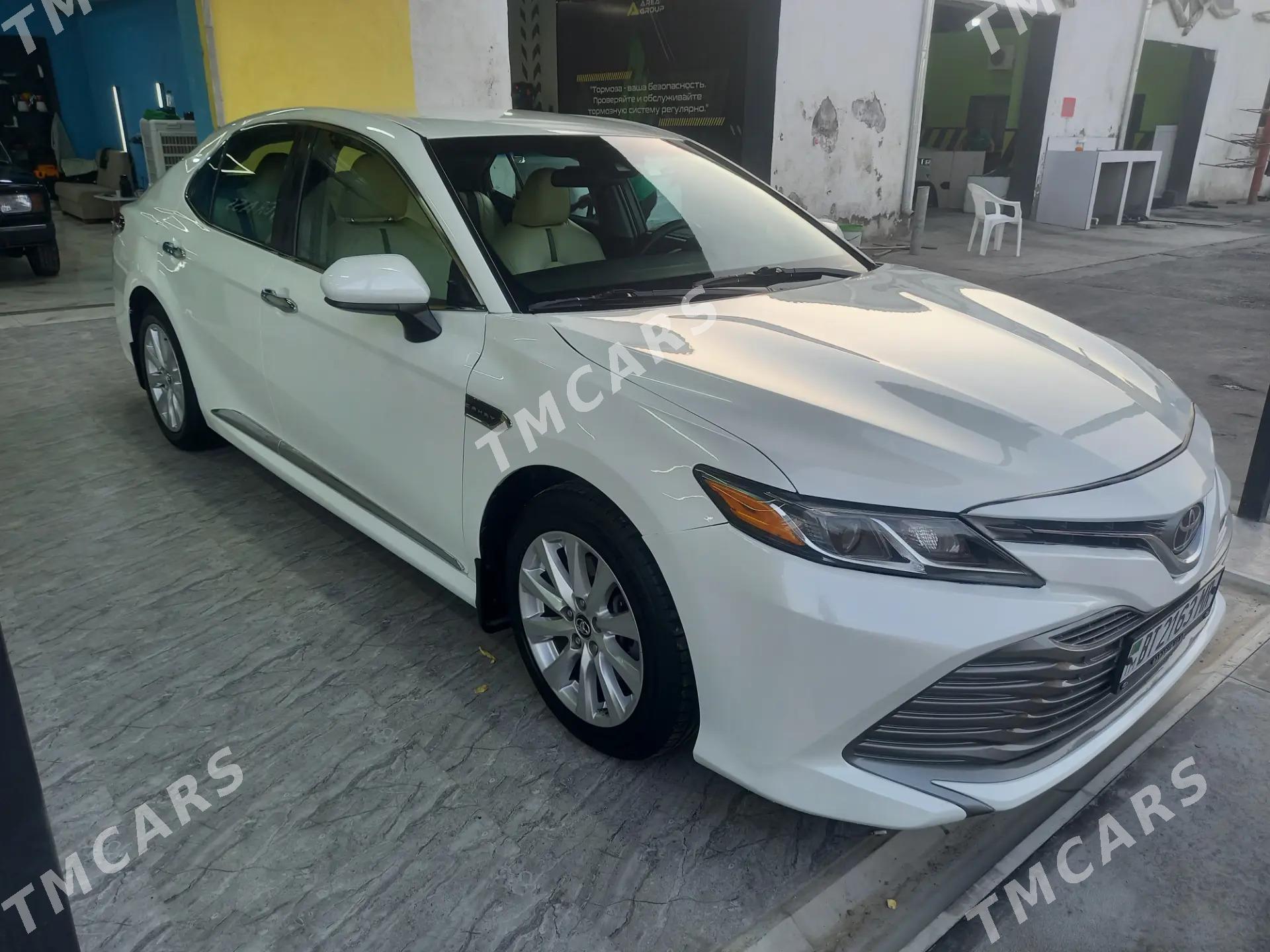Toyota Camry 2018 - 275 000 TMT - Теджен - img 4