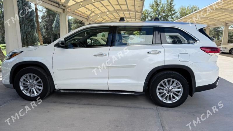 Toyota Highlander 2018 - 395 000 TMT - Ýolöten - img 5