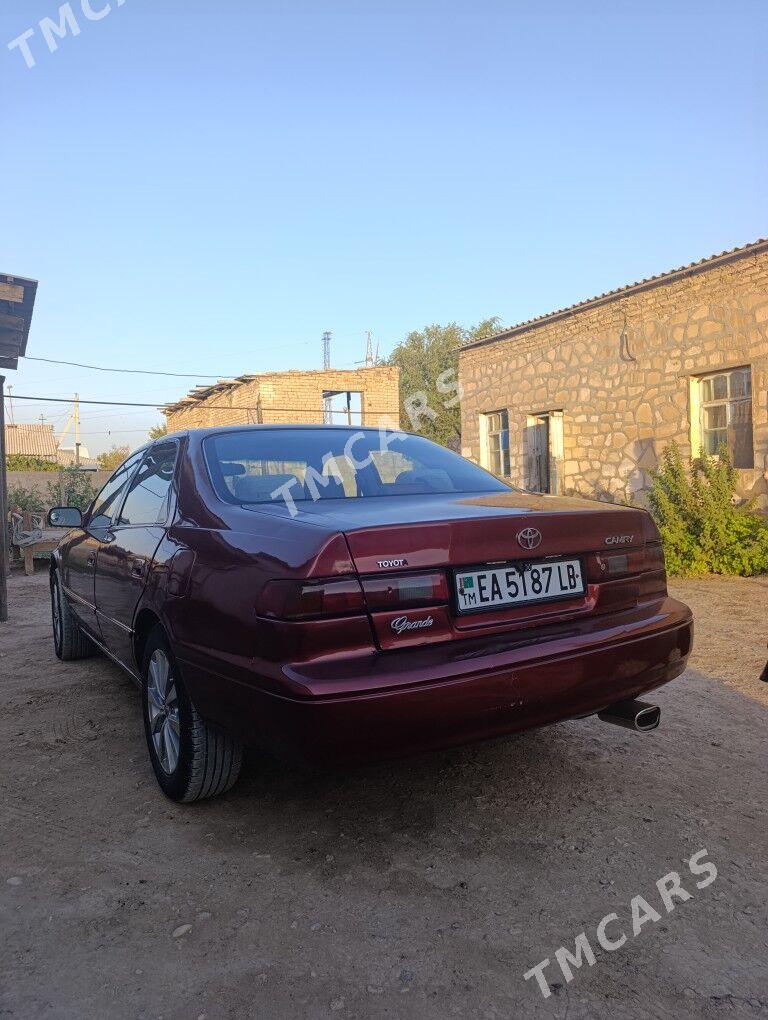Toyota Camry 1999 - 110 000 TMT - Ходжамбаз - img 5