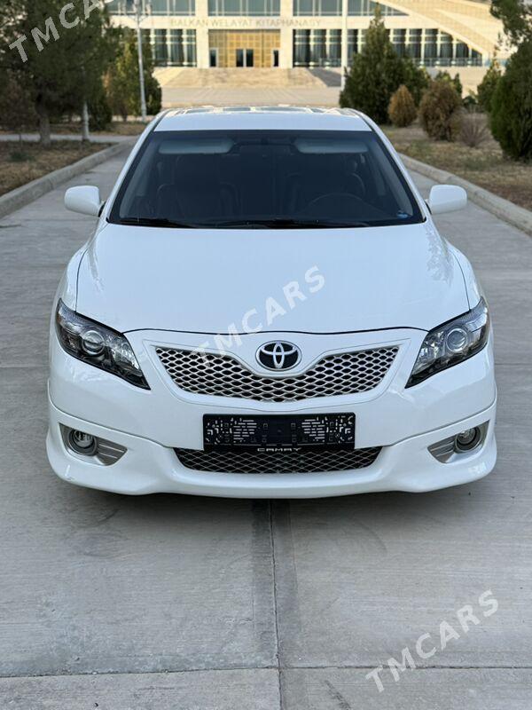 Toyota Camry 2011 - 209 000 TMT - Балканабат - img 2