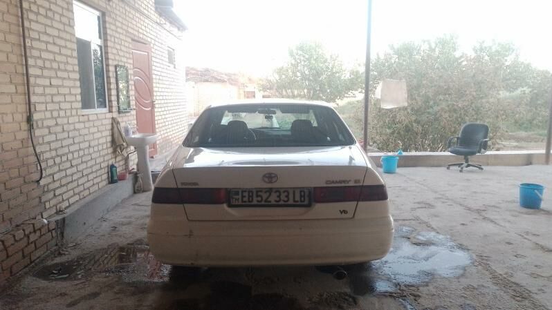 Toyota Camry 1998 - 150 000 TMT - Saýat - img 5