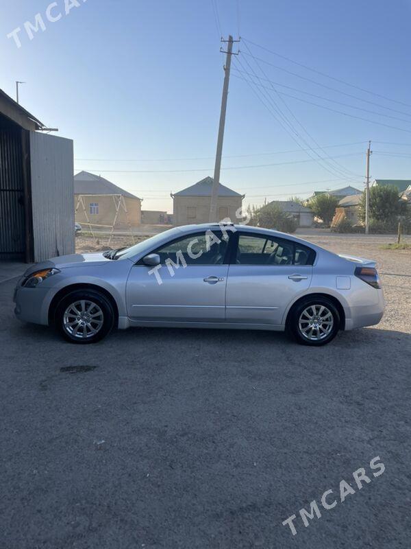 Nissan Altima 2009 - 110 000 TMT - Мары - img 1